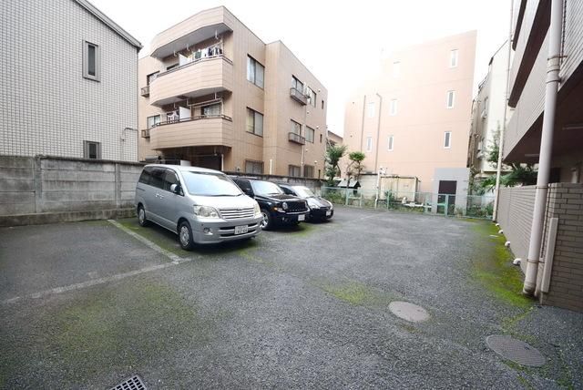 駐車場　★敷地内駐車スペース★