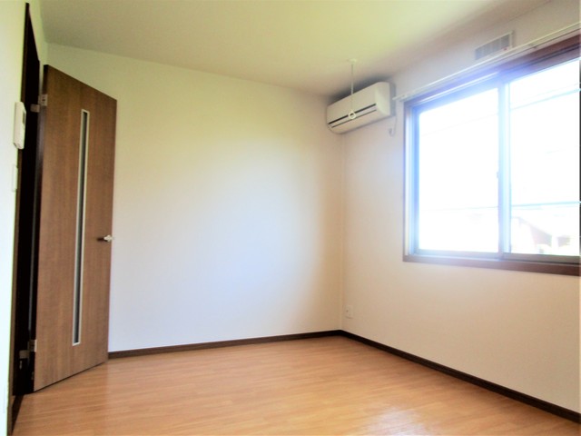 居室・リビング　★写真は他の号室の写真★