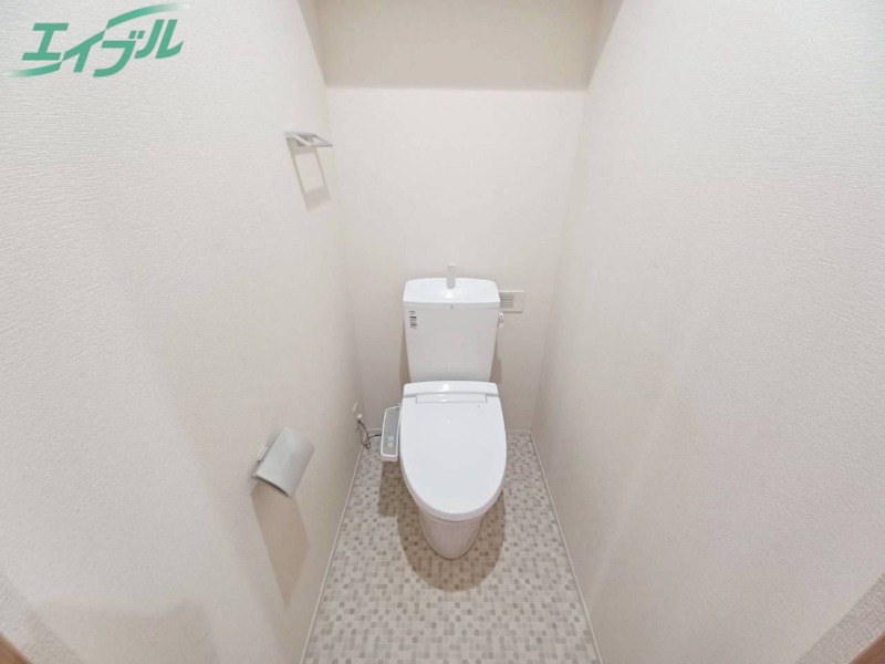 トイレ　同型参考写真