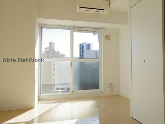 居室・リビング　※同物件別部屋の写真です。