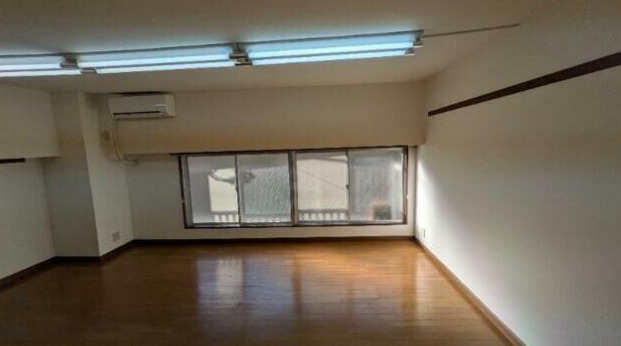 居室・リビング　フローリングです