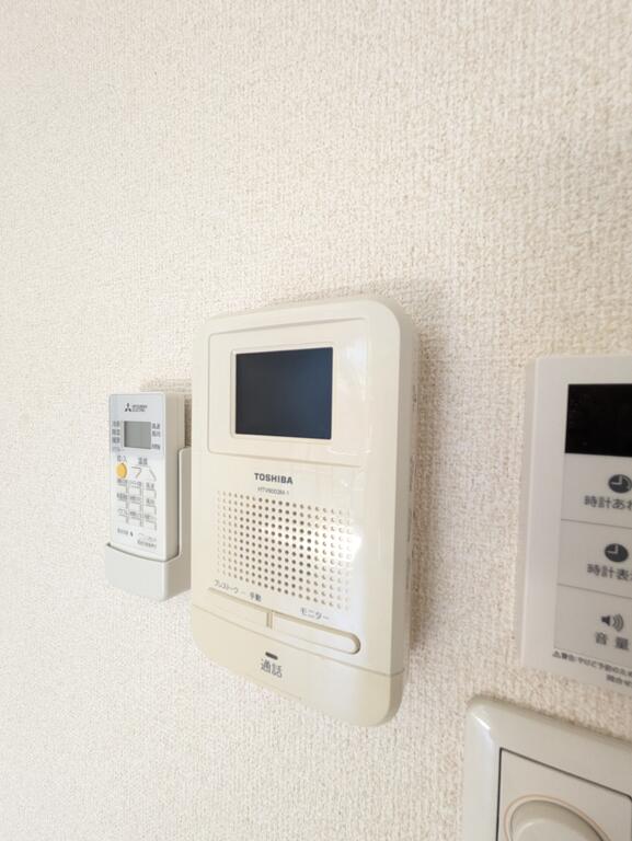 セキュリティ　モニター付きドアホン