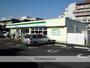 コンビニ　ファミリーマート豊中小曽根店（コンビニ）まで403m