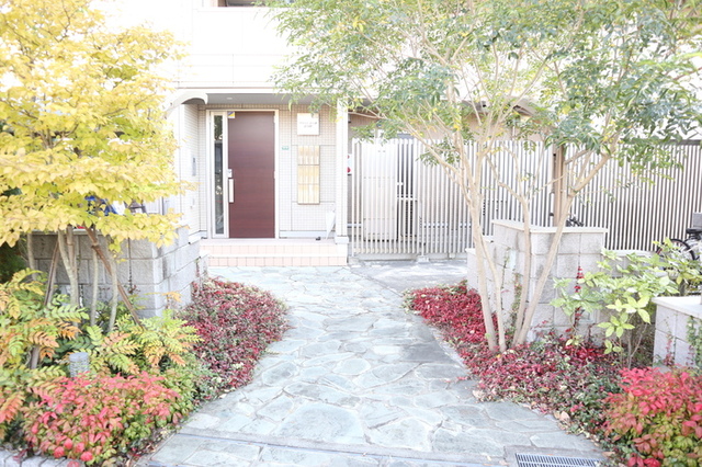 ロビー　アプローチ