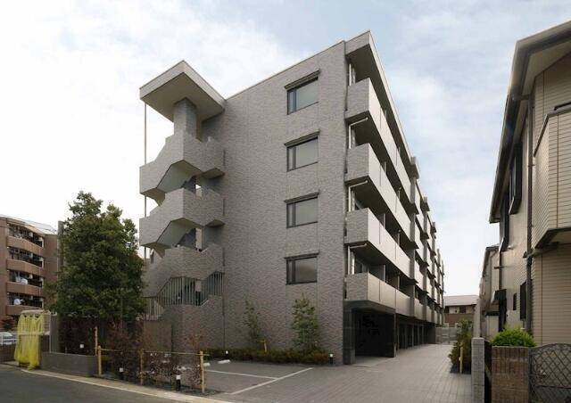 建物外観　オートロック完備