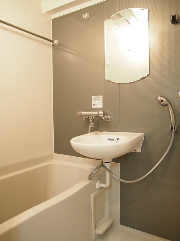 バス・シャワールーム　浴室