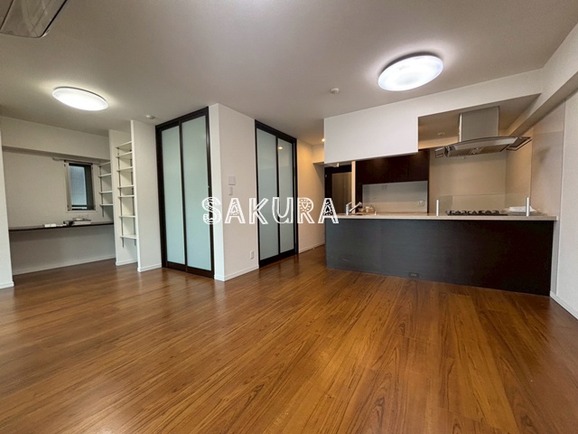 居室・リビング　使いやすい形の為、レイアウトを楽しめます♪