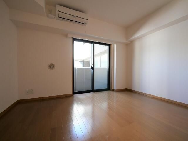 居室・リビング　※別部屋参考写真