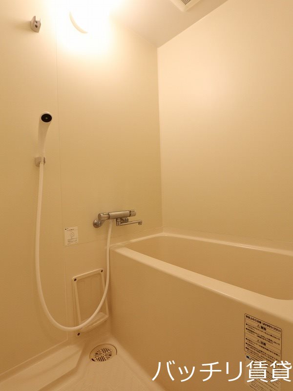 バス・シャワールーム　別号室の為、現状優先