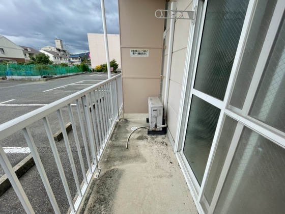 バルコニー　※別号室の写真です。