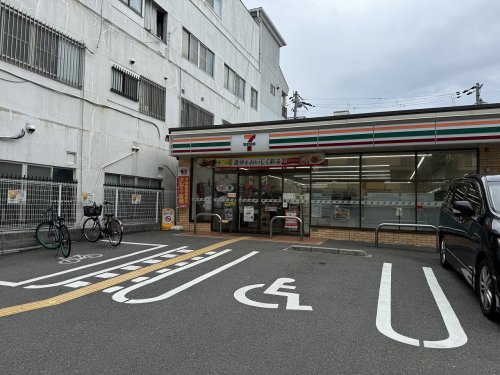 コンビニ　セブンイレブン 大阪弁天2丁目店（コンビニ）まで17m