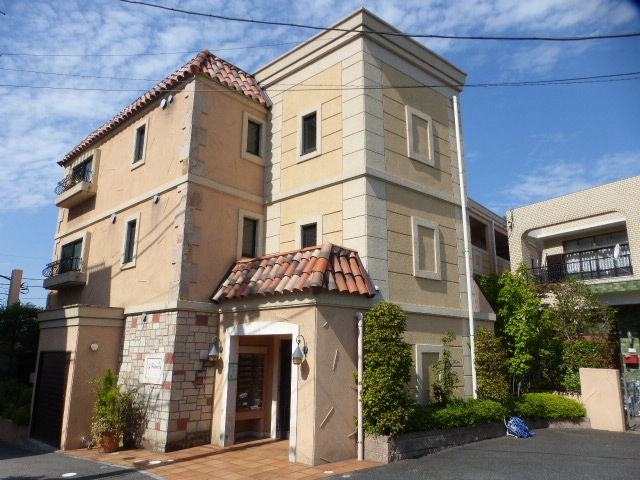 建物外観　お洒落な外観　”デザイナーズ”