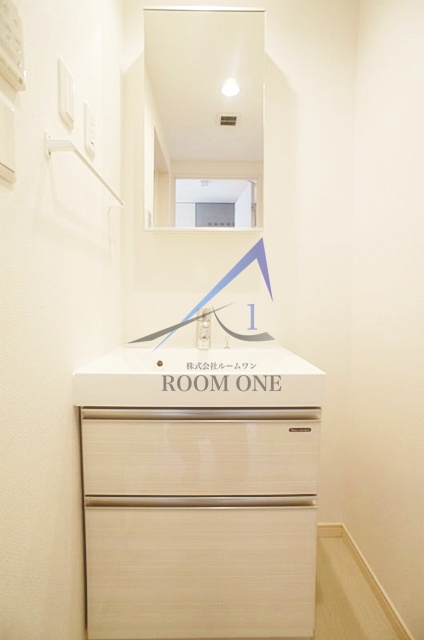 洗面設備　独立洗面台です。