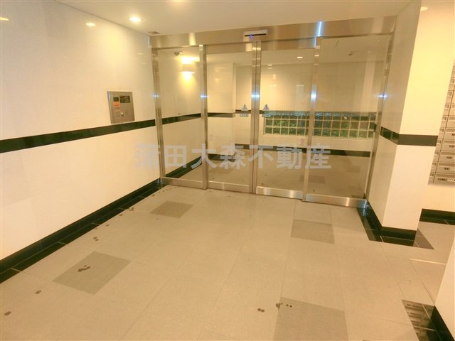 エントランス　防犯カメラTVモニター付オートロック宅配BOXメールBOX管