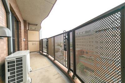 バルコニー　※別部屋の参考写真です。