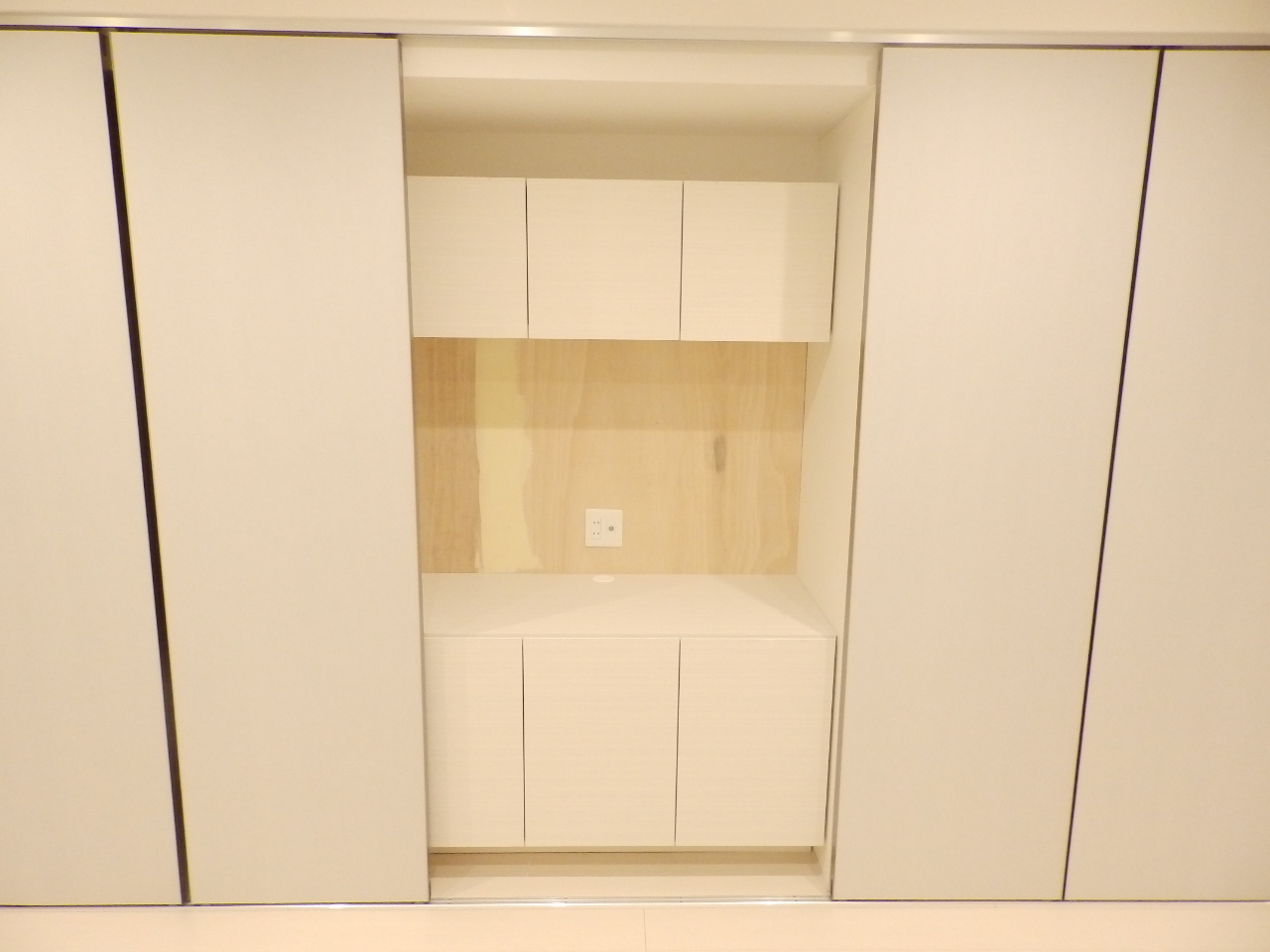 その他　ＴＶなどもおさまります