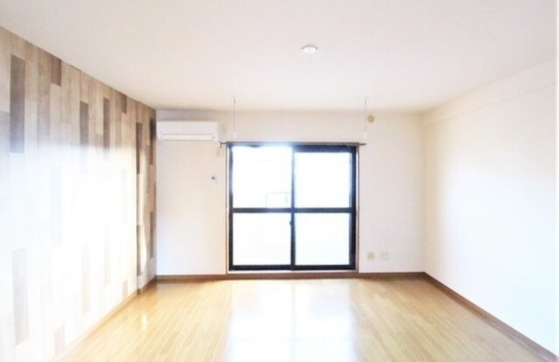 居室・リビング　図面と現状に相違がある場合には現状を優先