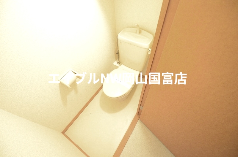 トイレ　備品や設備仕様は号室等により異なります現地をご確認ください。