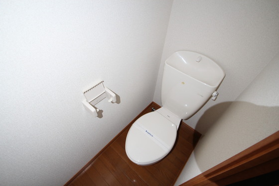 トイレ　※別部屋の写真です