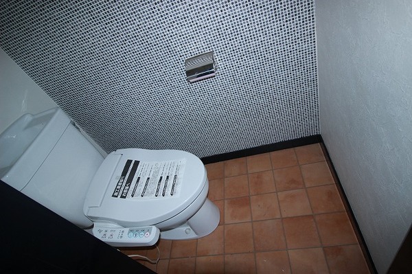 トイレ　※現況を優先します。