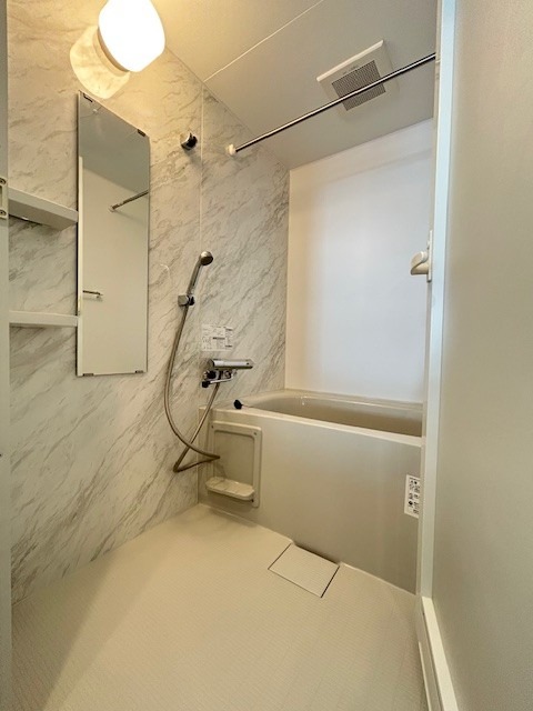 バス・シャワールーム