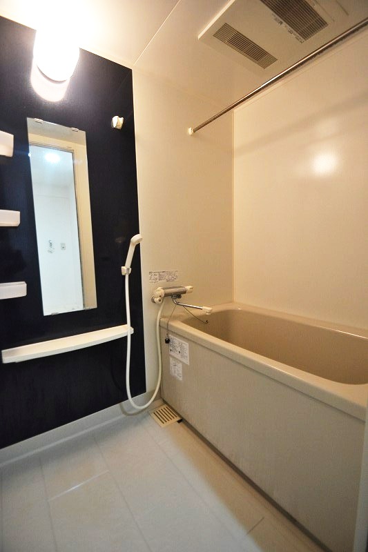 バス・シャワールーム　追い焚き付バスルーム♪