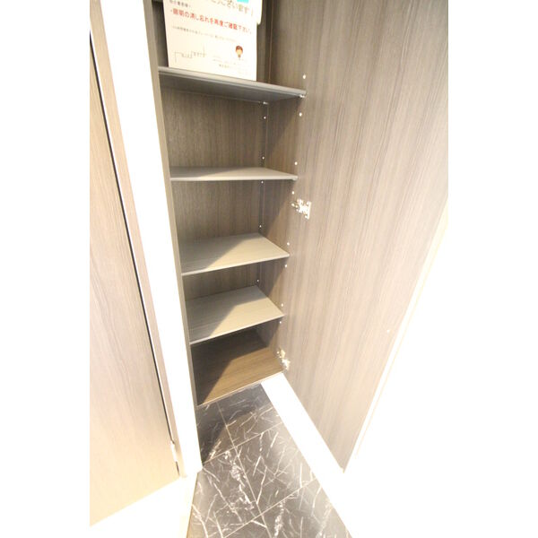 その他設備　シューズクローゼット付きです！