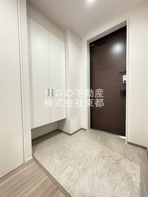 玄関　すっきりシンプルな玄関スペースです！