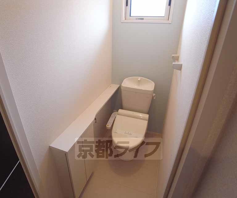 トイレ　プライベート書斎のようなトイレ