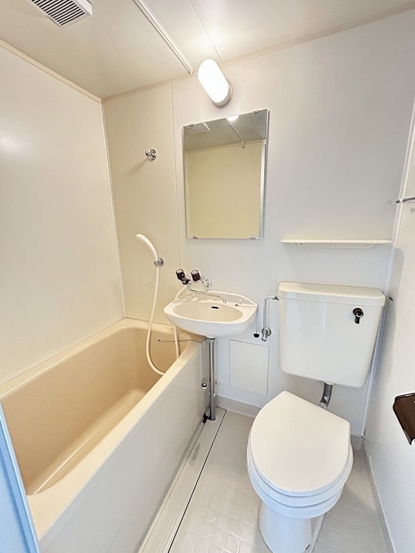 バス・シャワールーム　写真は202号室です（参考）