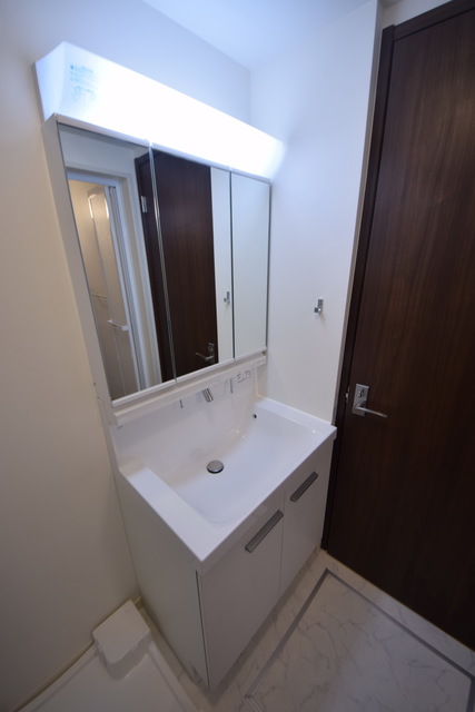 洗面設備　～忙しい朝の強ーい味方～