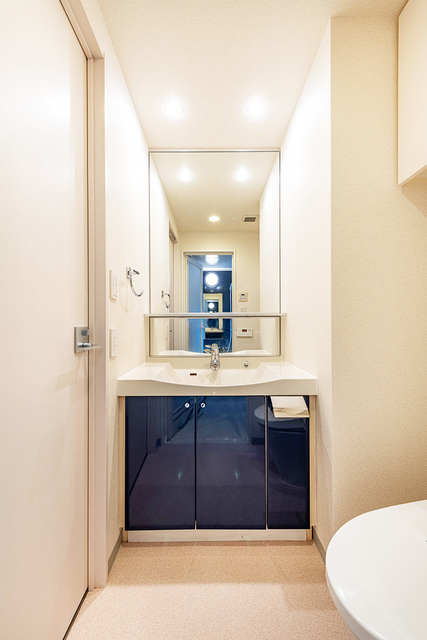 洗面設備　※写真は同タイプ住戸です。