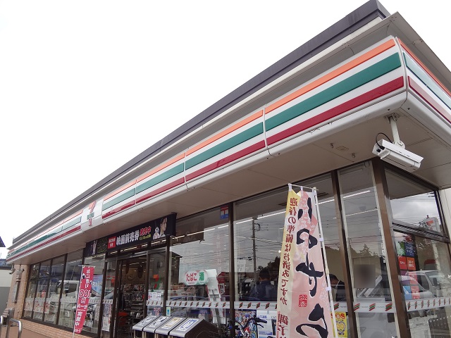 コンビニ　セブンイレブン 市川柏井町3丁目店（コンビニ）まで829m