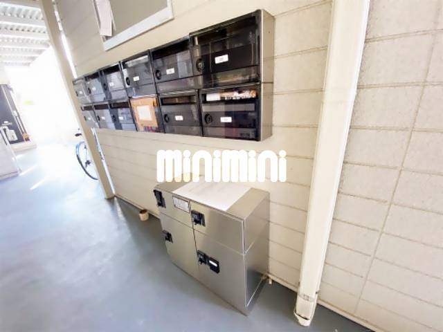 エントランス　メールボックス、宅配ボックス