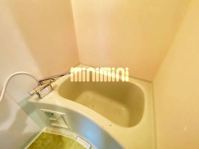 バス・シャワールーム　バスルーム