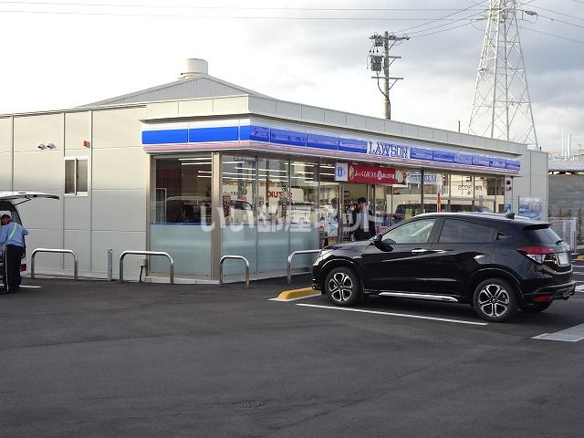 コンビニ　ローソン志太一丁目店（コンビニ）まで555m