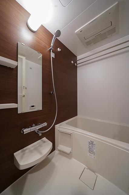 バス・シャワールーム　※写真は同タイプ住戸です。