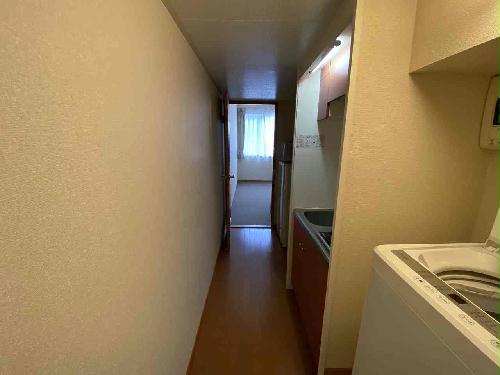 玄関　設備・仕様は号室により異なる為、現況を優先致します。