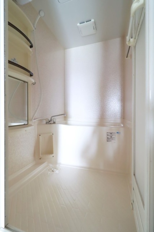 バス・シャワールーム　図面と現状に相違がある場合には現状を優先