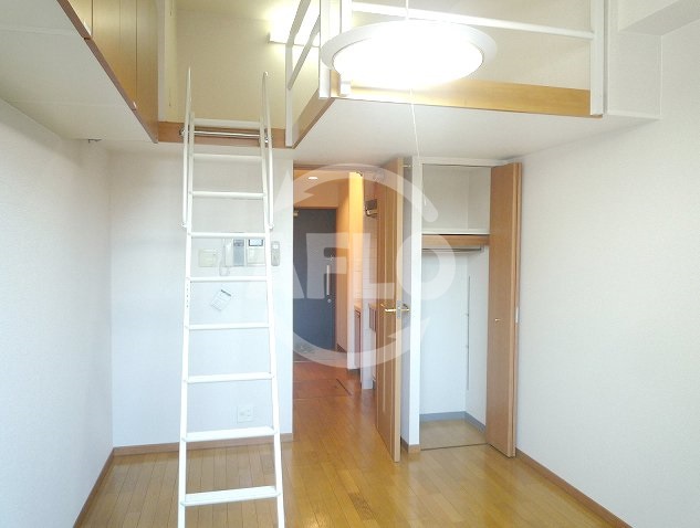 居室・リビング　エステムコート難波ミューステージ　開放的な室内