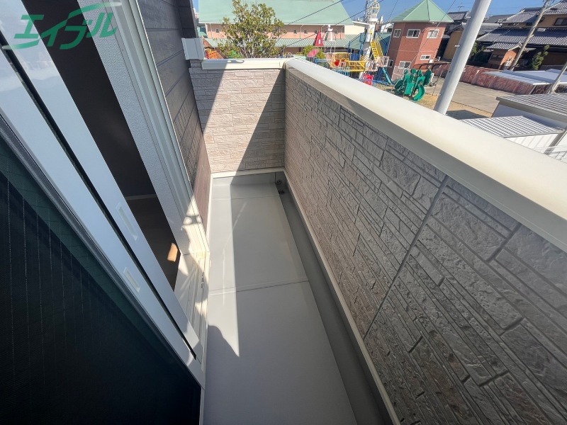 バルコニー　反転タイプ参考写真