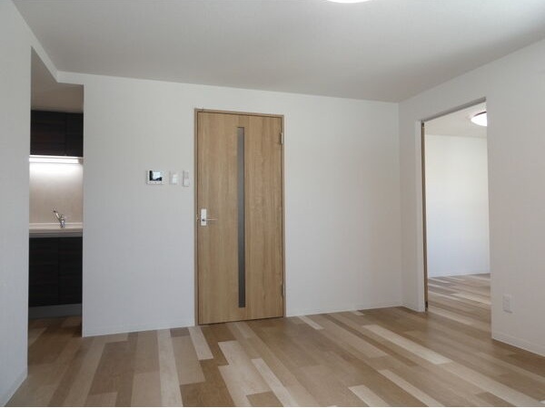 居室・リビング　☆10.6帖の広々としたリビングです！