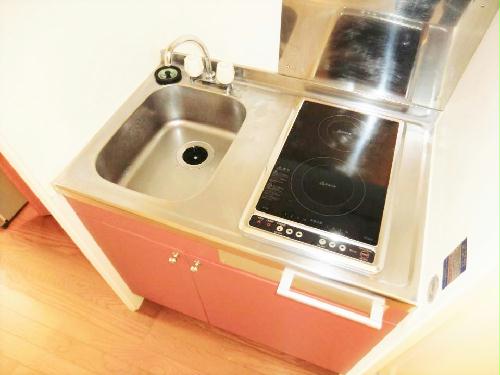 キッチン　同タイプ物件の為、形状や間取寸法、色調等が実際とは異なります