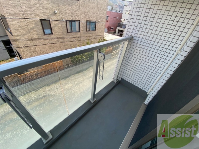 バルコニー　バルコニーです。洗濯物を干したり一息ついたりできますね！