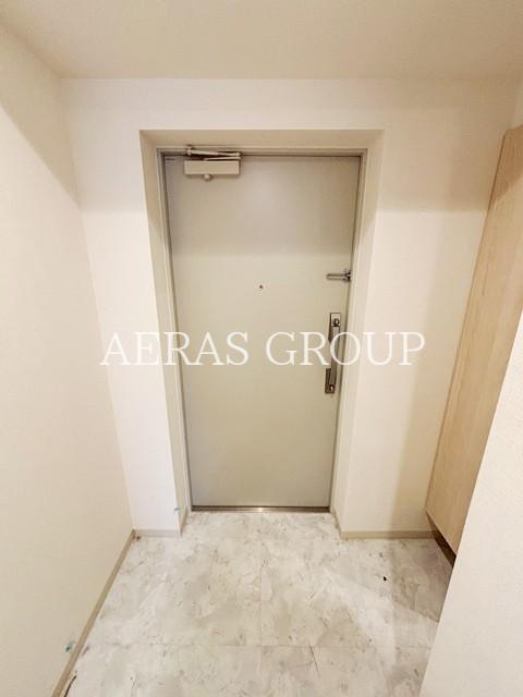 玄関　別部屋同仕様タイプ