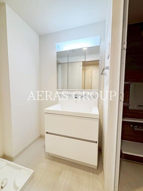 洗面設備　別部屋同仕様タイプ