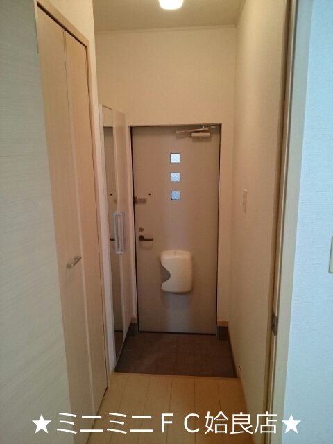 玄関　※同タイプ