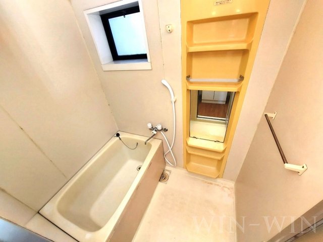 バス・シャワールーム　イメージ（同建物内別部屋の写真です）