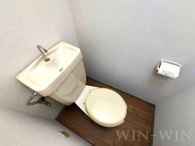 トイレ　イメージ（同建物内別部屋の写真です）