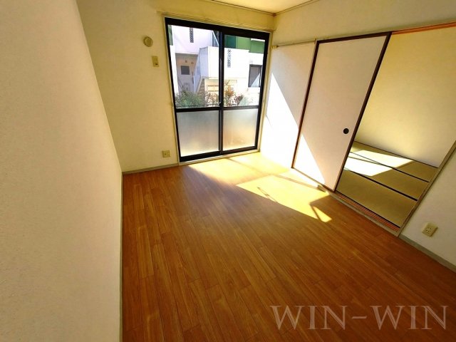 居室・リビング　イメージ（同建物内別部屋の写真です）